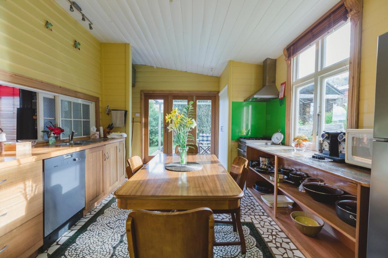 Abbey On Main - Unique Heritage Listed Property Overlooking The Huon River Franklin Bagian luar foto