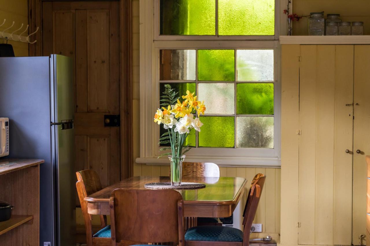 Abbey On Main - Unique Heritage Listed Property Overlooking The Huon River Franklin Bagian luar foto